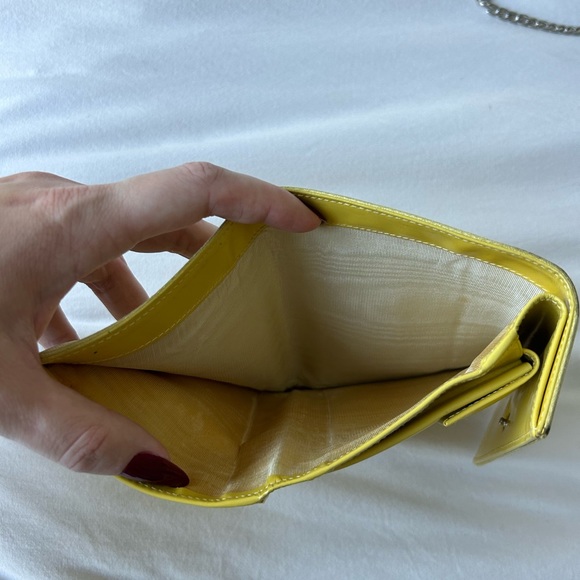 Authentic Prada Women’s Clutch/Wallet/Small shoulder bag with chain - Picture 7 of 8